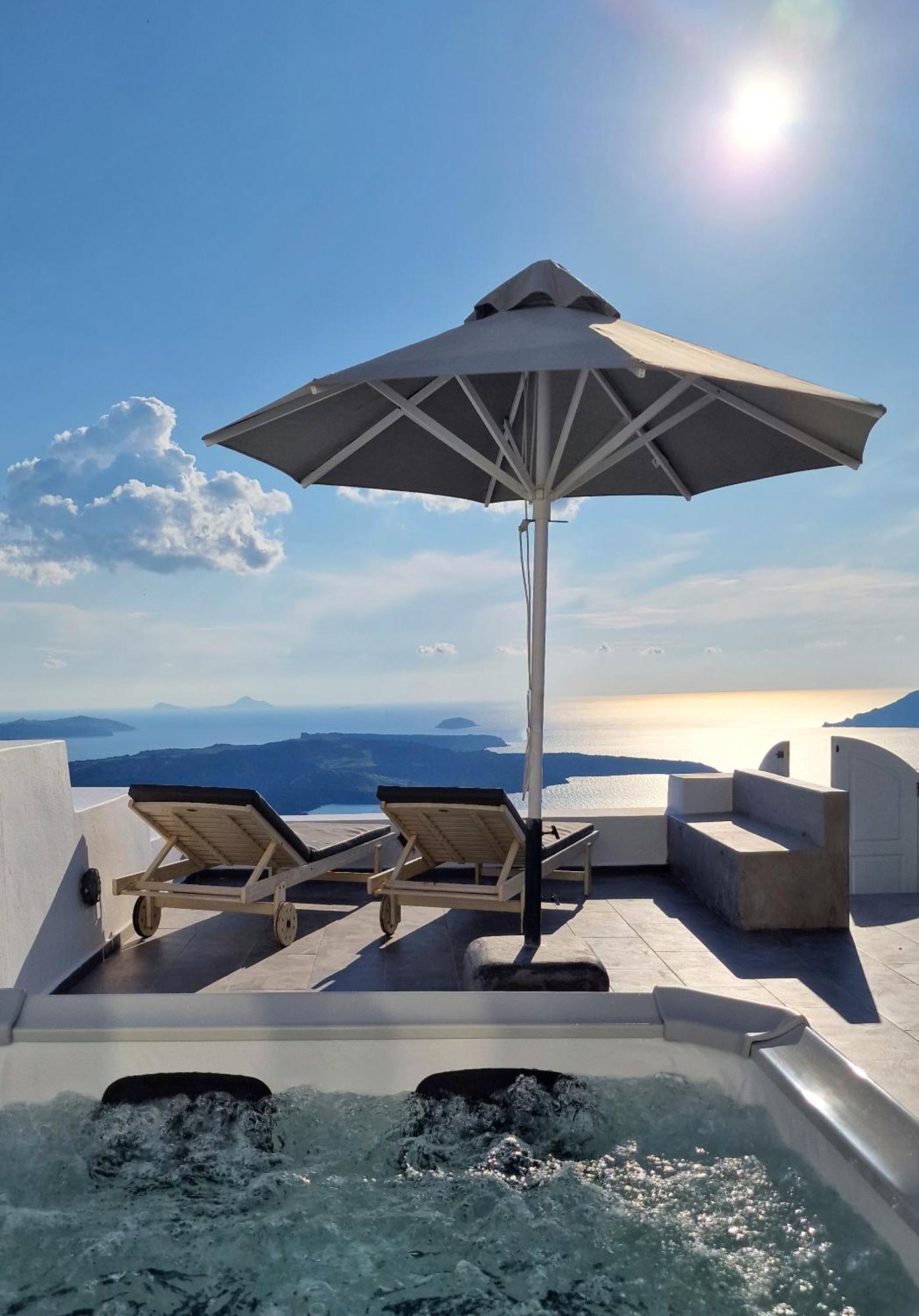 Вилла Karpimo Horizon - Caldera View With Private Hot Tub Фиростефани Экстерьер фото