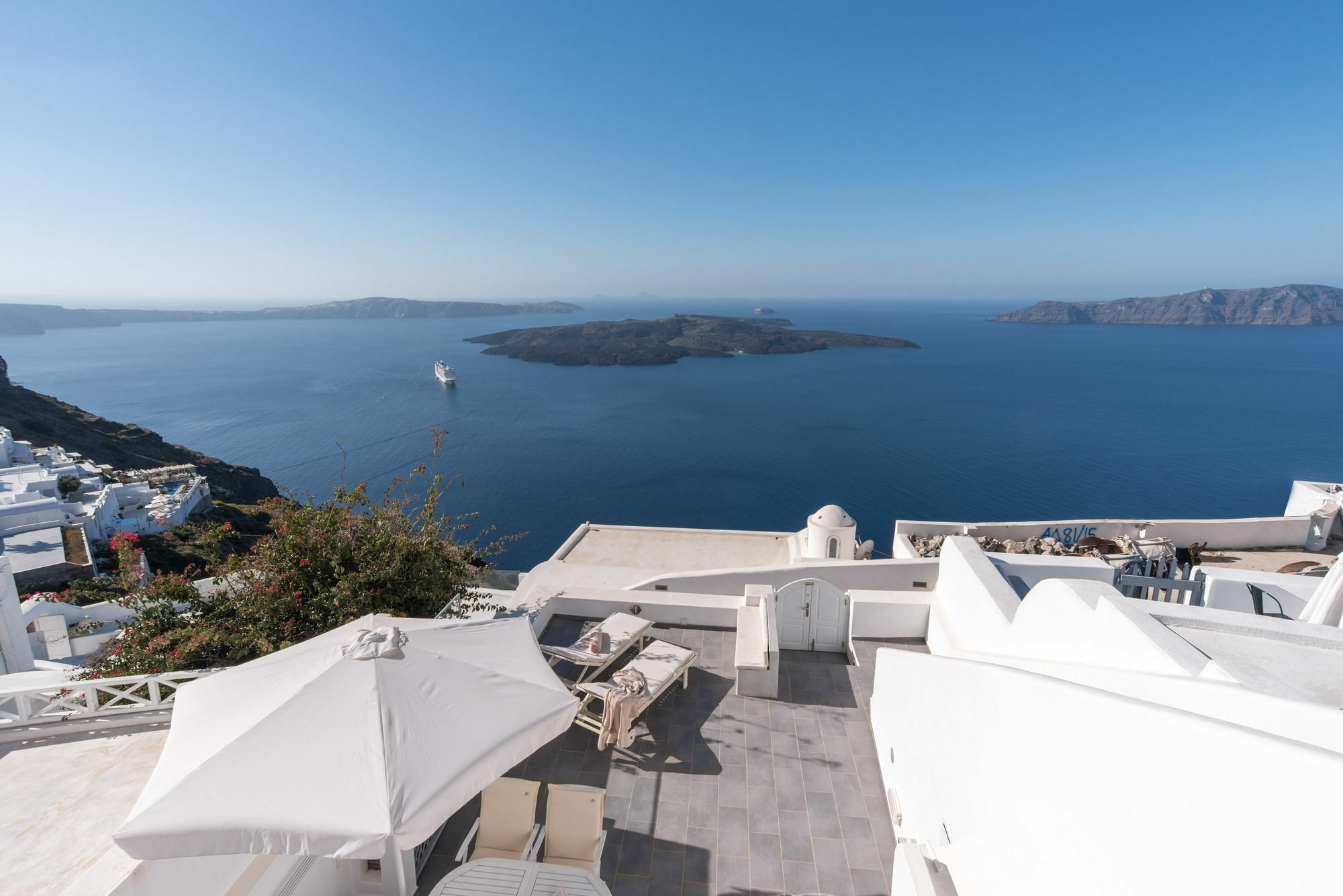 Вилла Karpimo Horizon - Caldera View With Private Hot Tub Фиростефани Экстерьер фото